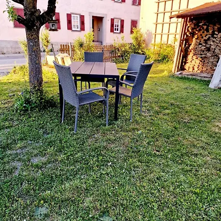 Apartment Hohenlohe -residenz-svetlana Langenburg